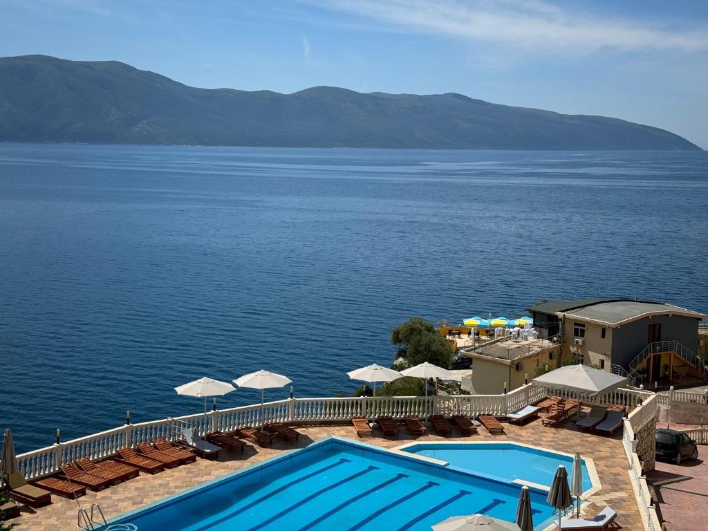 hotel  